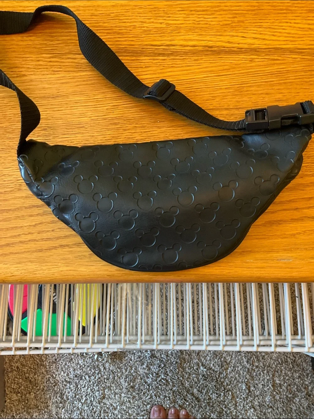 Walt Disney World Kids Adjustable Strap Fanny Pack, Great Condition!